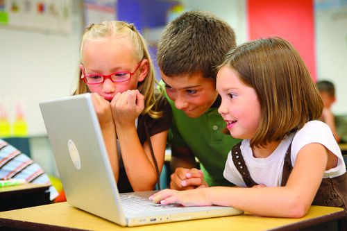 enfant avec pc